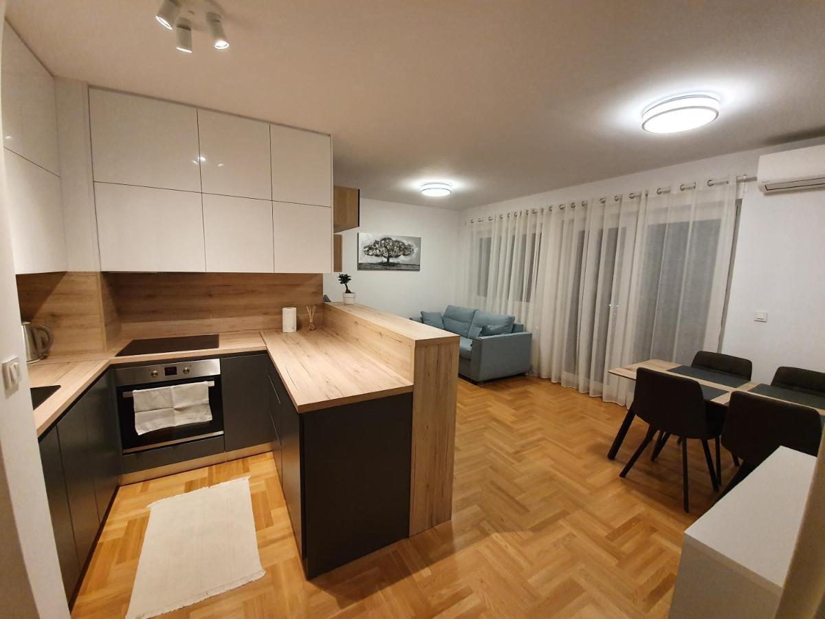 Apartman Luka Zagabria Esterno foto